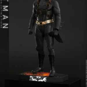 BATMAN BEGINS – MOVIE MASTERPIECE 1/6 FIGURE 32 CM (HOT TOYS – DC COMICS EXCLUSIVE)